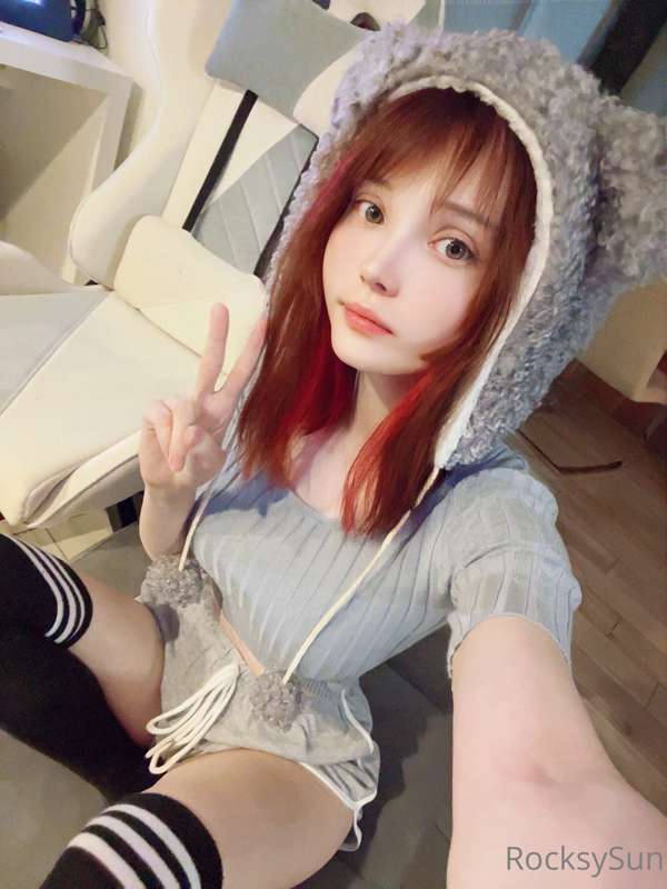 "Silly hat ☺" by rocksysun from OnlyFans Coomer.